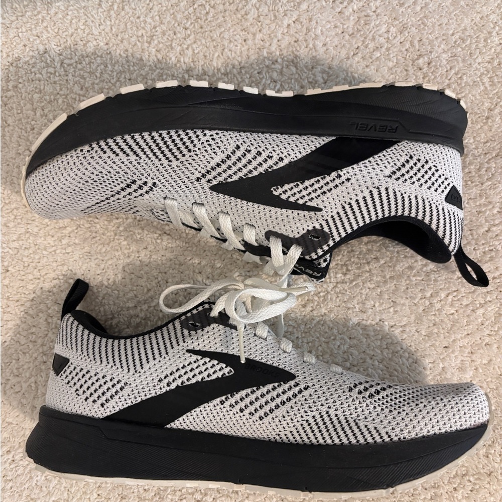 Women's Brooks Revel 5